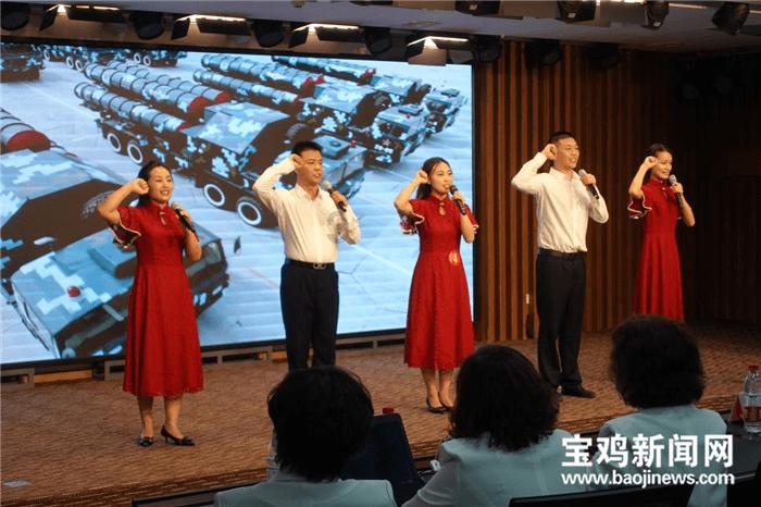 山东青岛:非遗“熏画” 快乐寒假